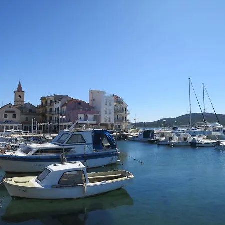 Apartamento Maslina-1 By Interhome