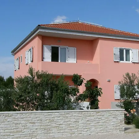 Maslina-1 By Interhome