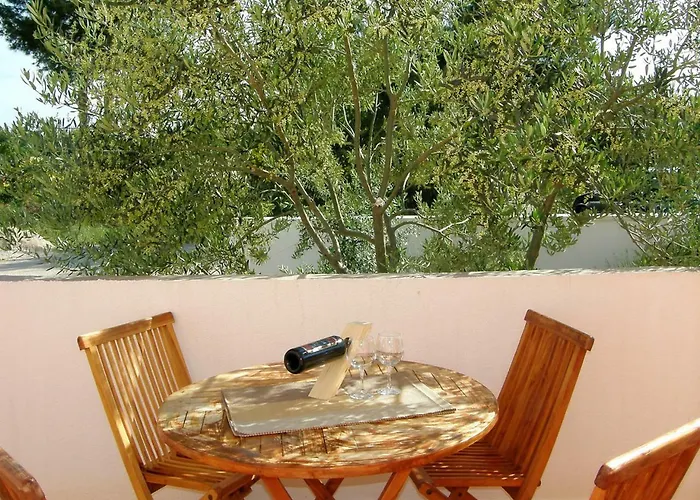 Maslina-1 By Interhome Apartamento