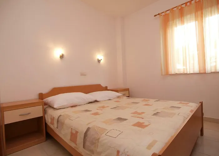 Apartamento Maslina-1 By Interhome